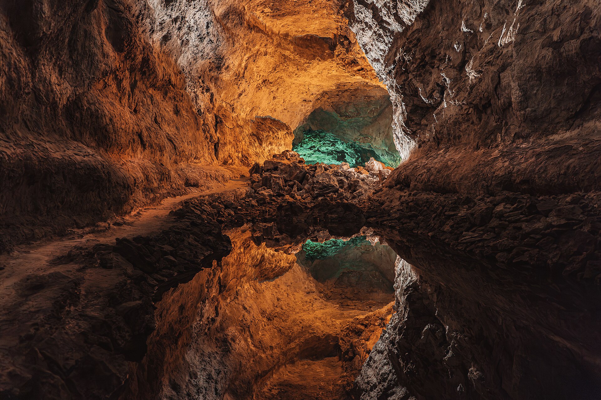 Cueva de los Verdes, Lanzarote.jpg Cueva de los Verdes, Lanzarote, january 2021