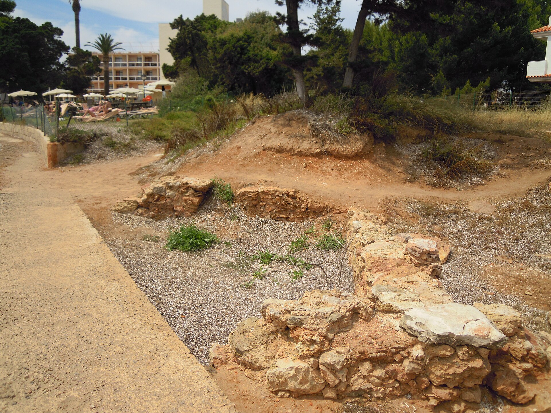 037-The remains of S’Argamassa Roman Fish Farm, Santa Eulalia 21 June 2013.JPG The remains of the holding tanks at S’Argamassa Roman Fish Farm, Santa Eulalia, Ibiza, Spain