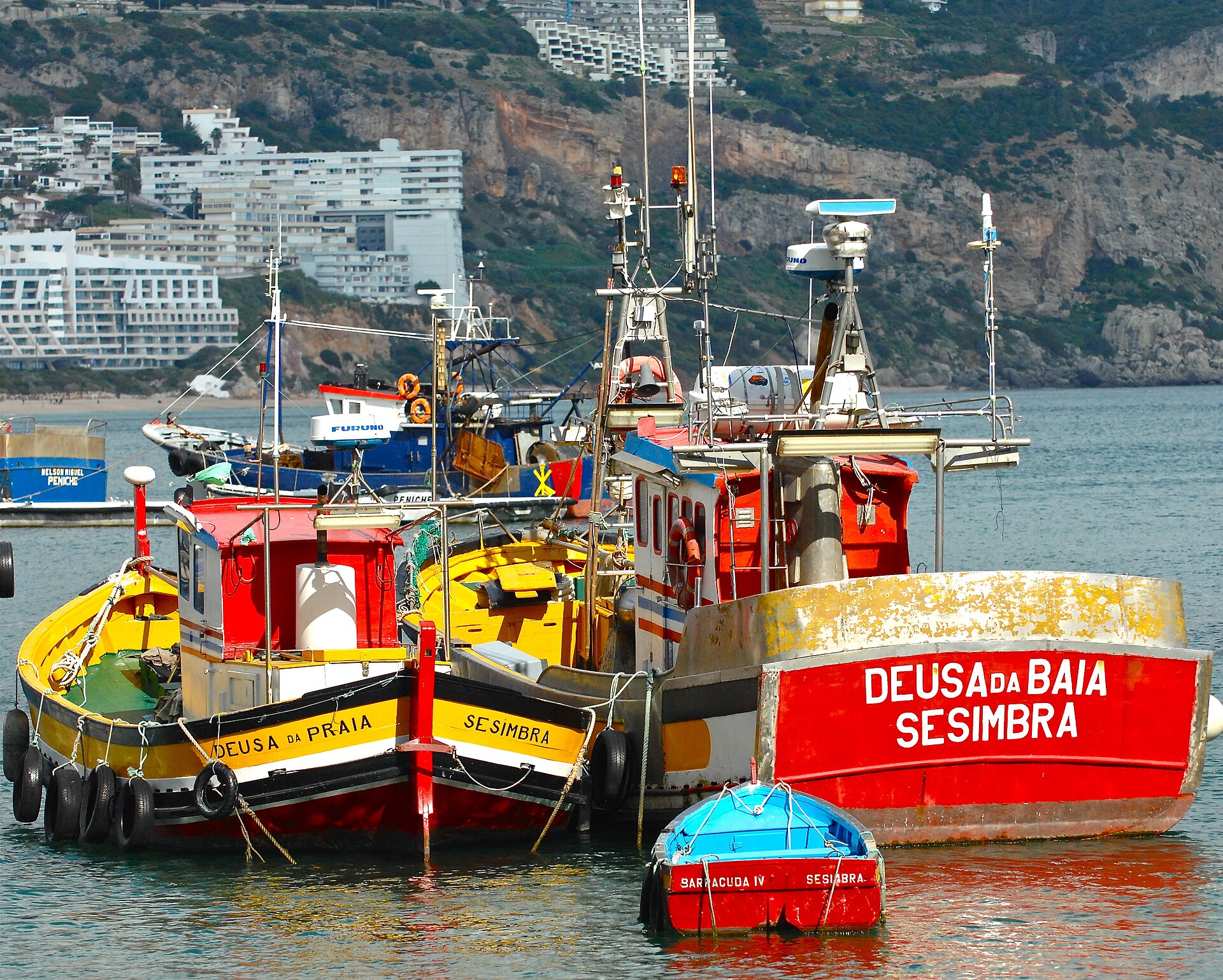 Colorful fishing boats.jpg Porto de Abrigo, Sesimbra, Portugal