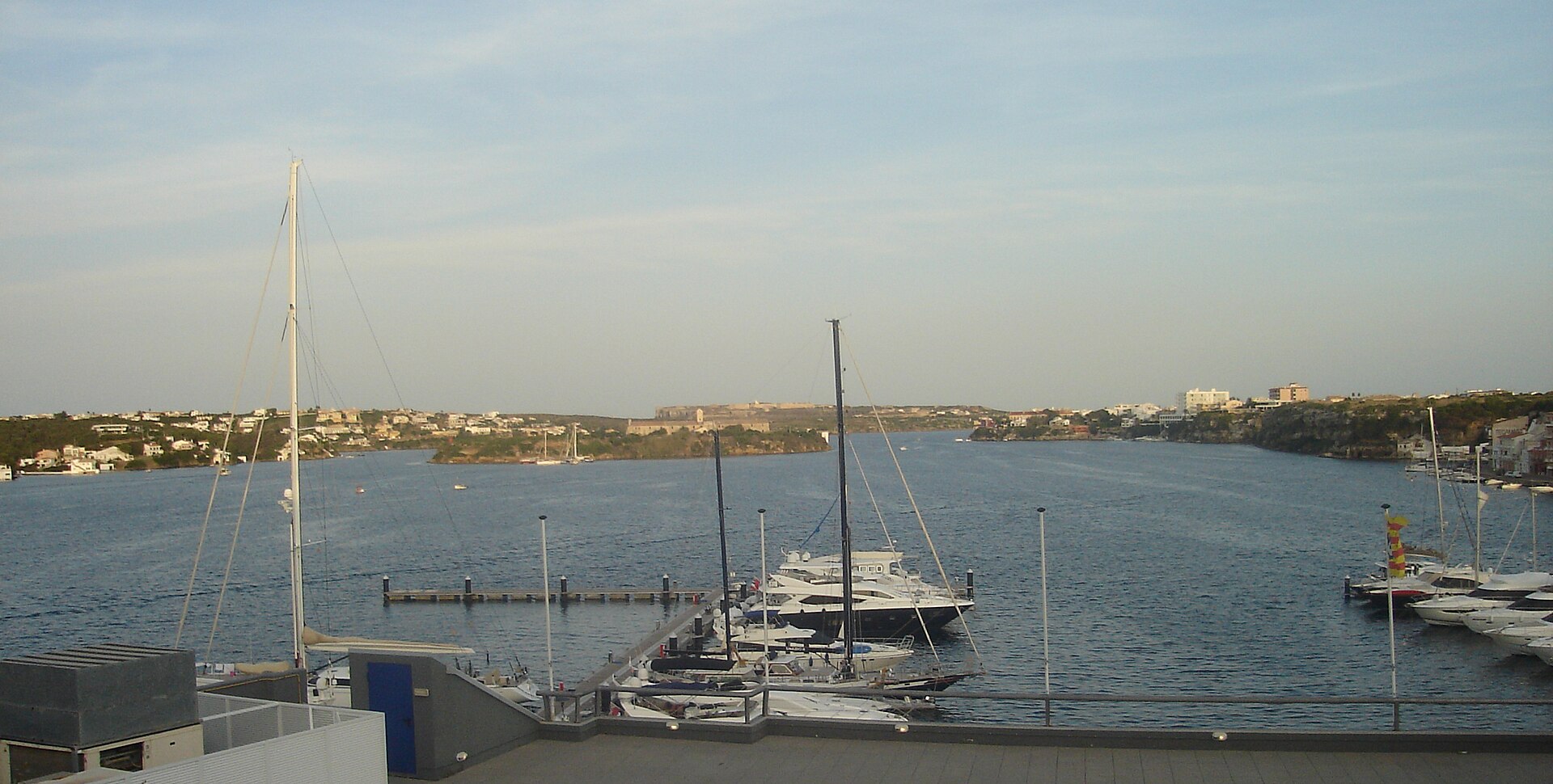 Port Mahon 9.JPG A view of Port Mahon, Menorca